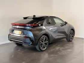 Toyota C-HR (2025) thumbnail 3
