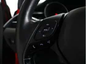 Toyota C-HR (2020) thumbnail 12