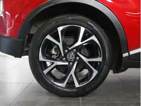 Toyota C-HR (2020) thumbnail 6