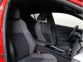 Toyota C-HR (2020) thumbnail 9