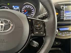 Toyota Yaris (2019) thumbnail 11