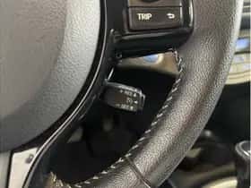 Toyota Yaris (2019) thumbnail 12