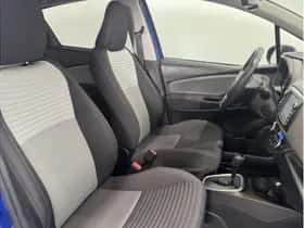 Toyota Yaris (2019) thumbnail 16