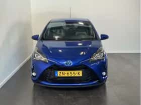 Toyota Yaris (2019) thumbnail 3
