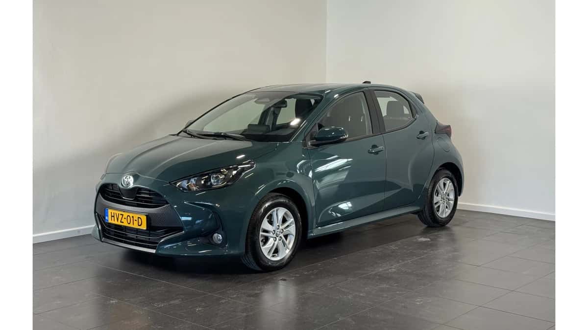 Toyota Yaris (2025) — foto 1