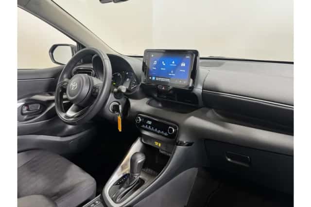 Toyota Yaris (2025) thumbnail 5