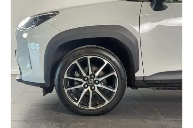 Toyota Yaris Cross (2023) thumbnail 4