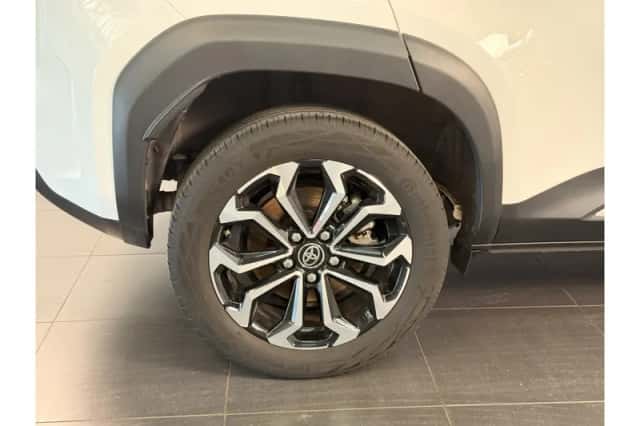 Toyota Yaris Cross (2024) thumbnail 5