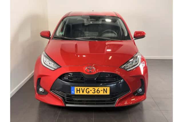 Toyota Yaris (2025) thumbnail 4