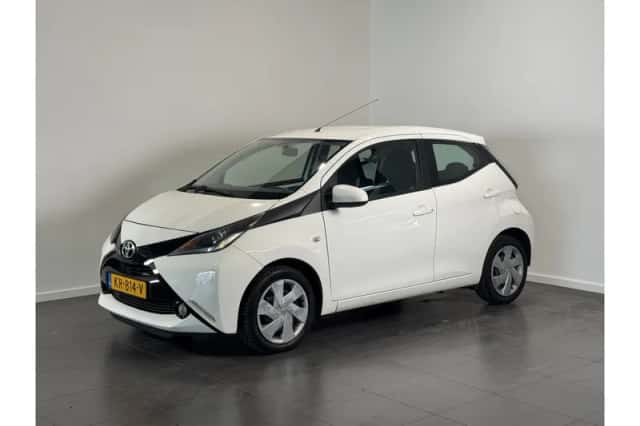 Toyota Aygo (2016) thumbnail 1