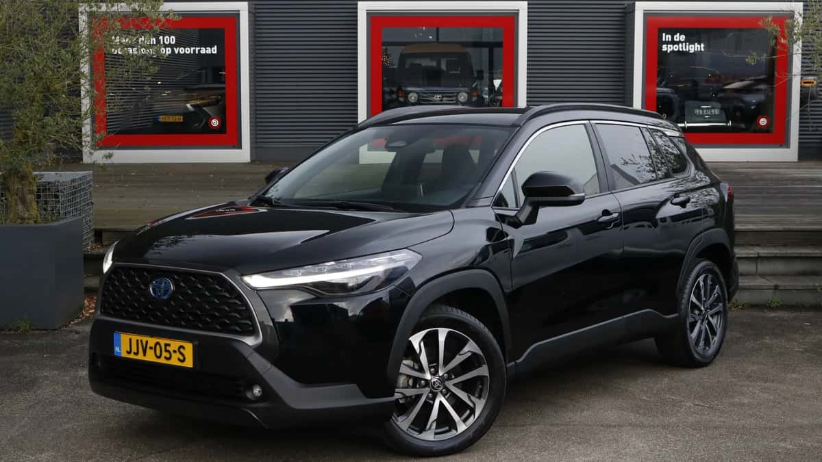 Toyota Corolla (2024) — foto 1