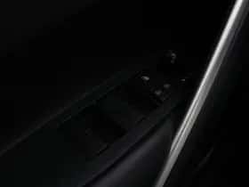 Toyota Corolla (2024) thumbnail 14
