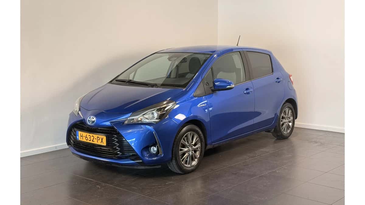 Toyota Yaris (2020) — foto 1