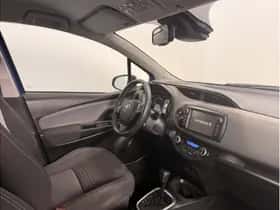 Toyota Yaris (2020) thumbnail 8