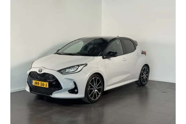 Toyota Yaris (2022) thumbnail 1