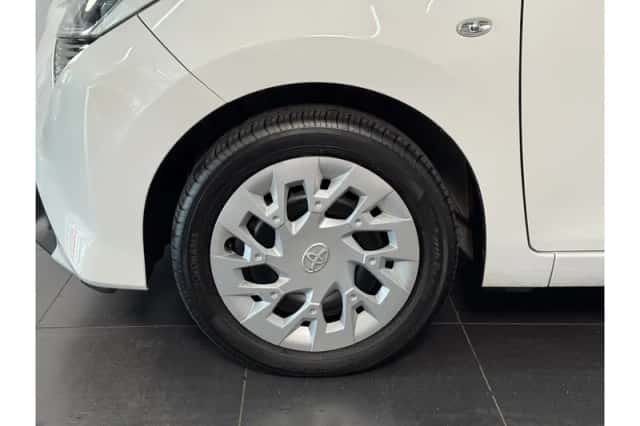 Toyota Aygo (2020) thumbnail 3