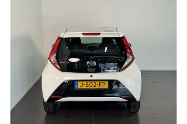 Toyota Aygo (2020) thumbnail 6