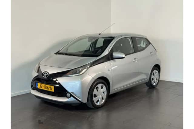 Toyota Aygo (2016) thumbnail 1