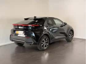 Toyota C-HR (2025) thumbnail 3