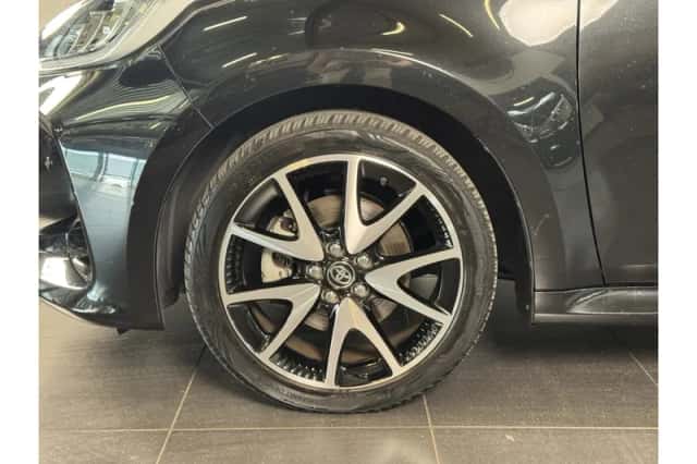 Toyota Yaris (2022) thumbnail 4