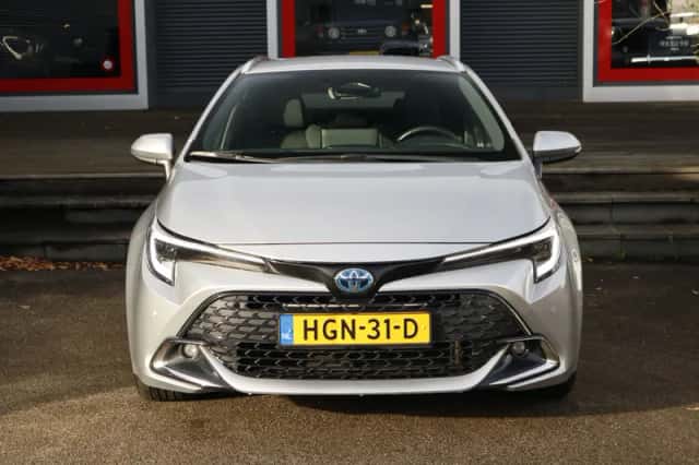 Toyota Corolla (2025) thumbnail 5