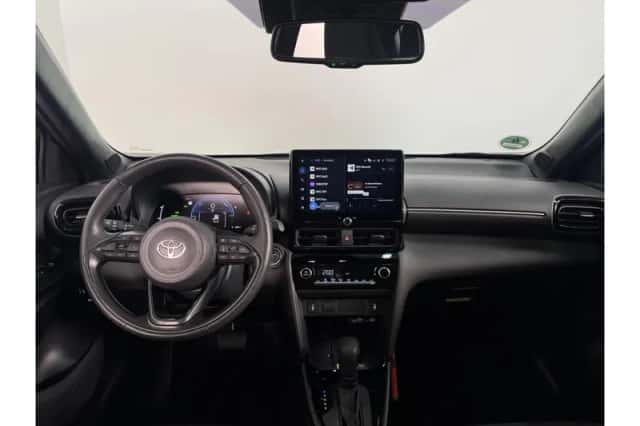 Toyota Yaris Cross (2025) thumbnail 2