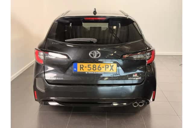 Toyota Corolla (2022) thumbnail 5