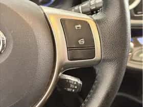 Toyota Yaris (2013) thumbnail 15