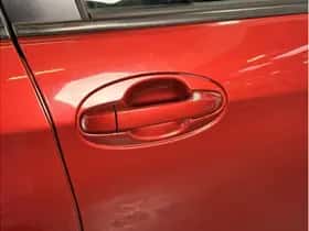 Toyota Yaris (2013) thumbnail 7