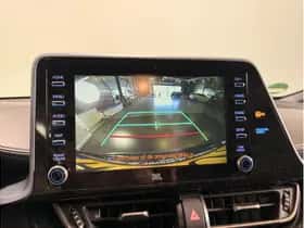 Toyota C-HR (2020) thumbnail 17