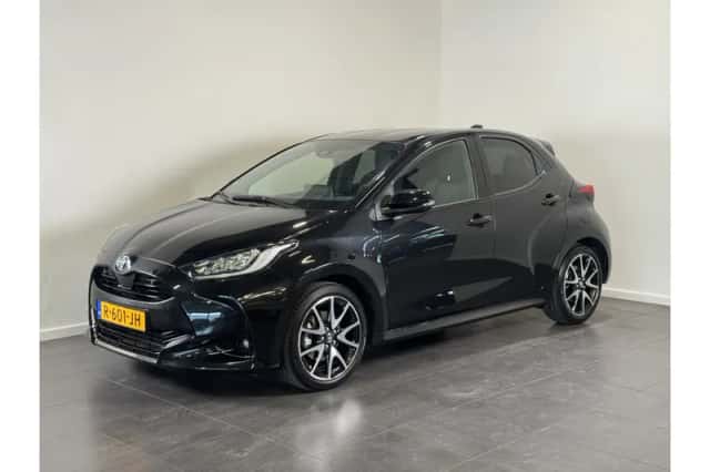 Toyota Yaris (2022) thumbnail 1