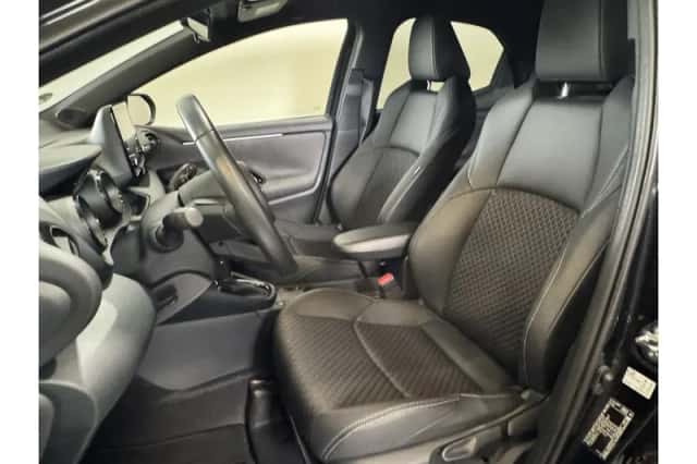 Toyota Yaris (2022) thumbnail 6