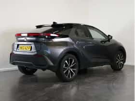 Toyota C-HR (2025) thumbnail 3