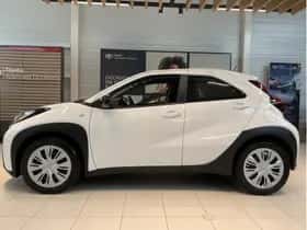 Toyota Aygo X (2023) thumbnail 2