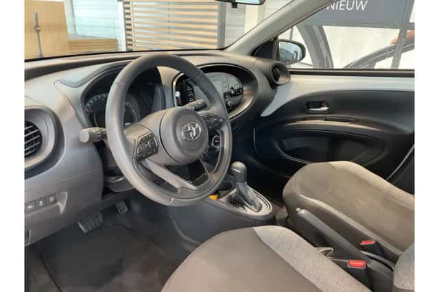 Toyota Aygo X (2023) thumbnail 6