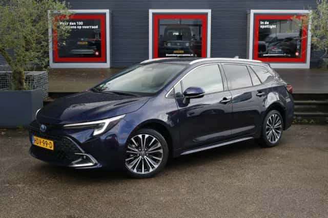 Toyota Corolla (2025) thumbnail 1