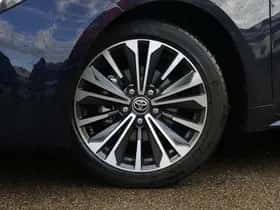 Toyota Corolla (2025) thumbnail 3