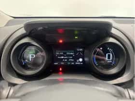 Toyota Yaris (2023) thumbnail 11
