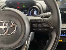 Toyota Yaris (2023) thumbnail 12