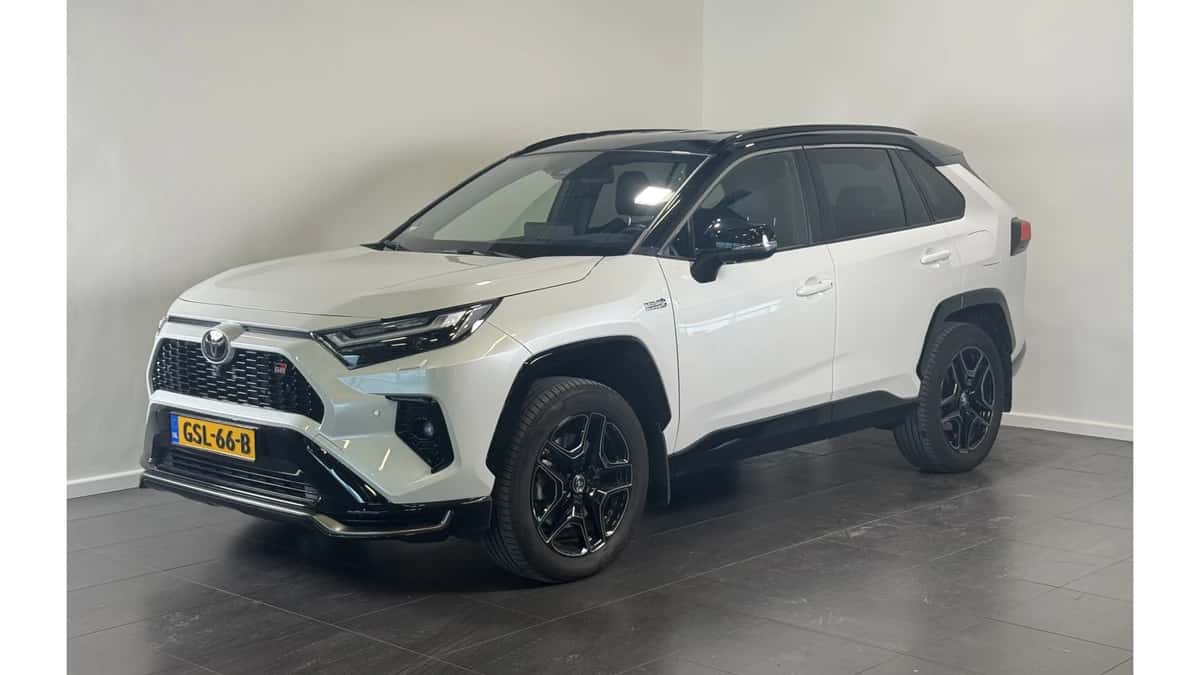 Toyota RAV4 (2024) — foto 1