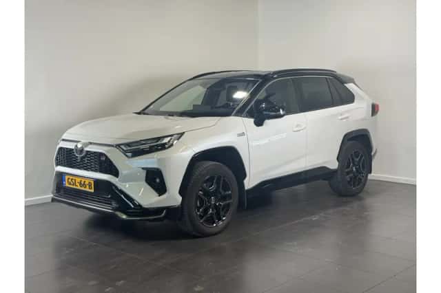 Toyota RAV4 (2024) thumbnail 1