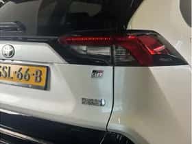 Toyota RAV4 (2024) thumbnail 10