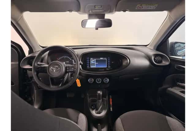 Toyota Aygo X (2022) thumbnail 2