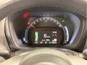 Toyota Aygo X (2022) thumbnail 12