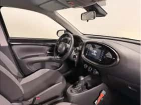 Toyota Aygo X (2022) thumbnail 7