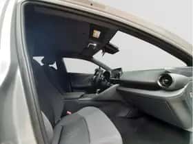 Toyota C-HR (2024) thumbnail 19