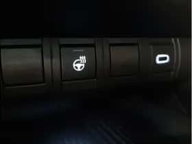 Toyota C-HR (2024) thumbnail 33