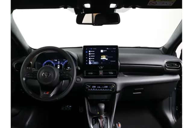 Toyota Yaris (2026) thumbnail 2