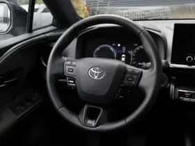 Toyota C-HR (2025) thumbnail 21