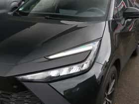 Toyota C-HR (2025) thumbnail 4